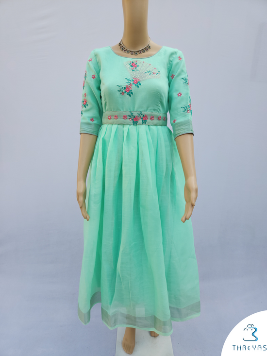 Light Green Cotton-lenin mix Embroidery kurthis set with Waist Belt for women  |  Stylish Kurthis & Kurtis Sets for Women  |  Threyas 