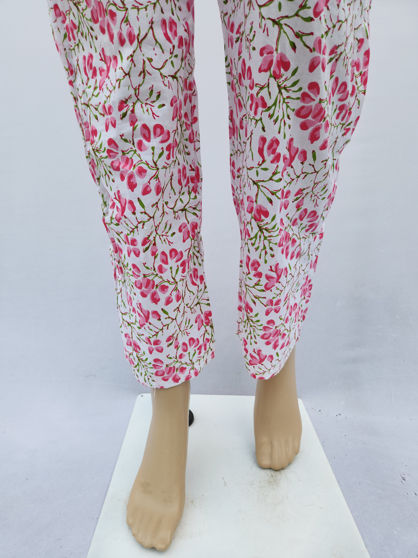 Light Pink Cotton Hand Block  Printed Co-Ord Set for women |  Stylish Kurthis & Kurtis Sets for Women | Threyas 