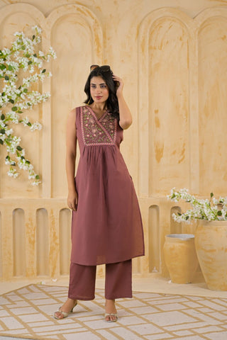 Dusty Rose Embroidered Yoke Kurti Set for Women with Detachable Sleeves & Pant