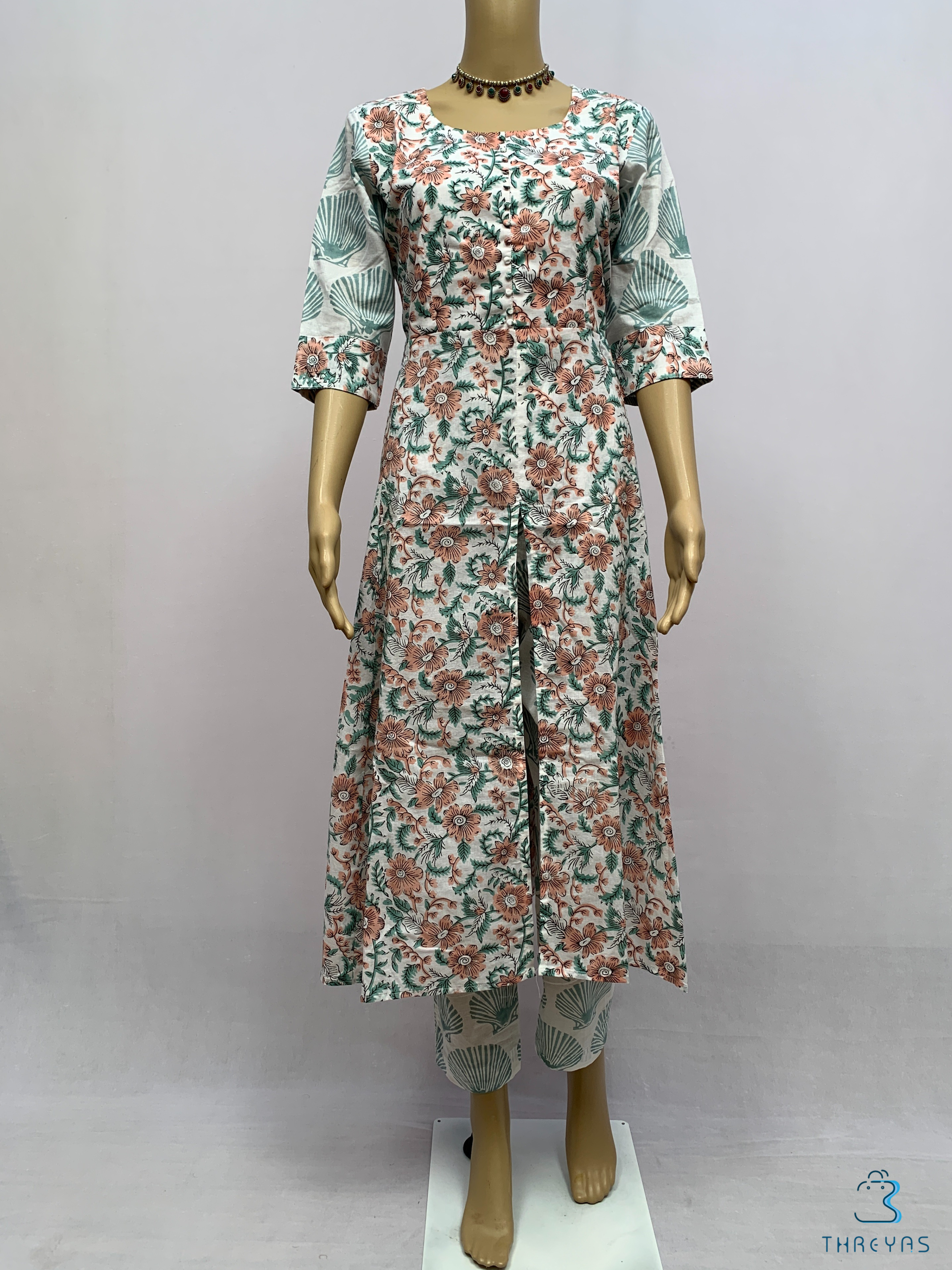 Cotton Casual Wear Ladies Printed Front Cut Kurti, Wash Care: Machine wash  at Rs 450/piece in Jaipur